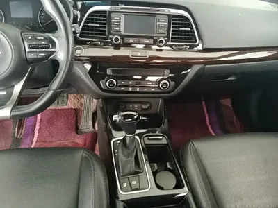 Kia K4