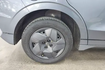 BYD e2