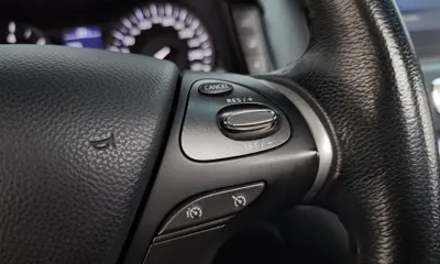 Infiniti Q70