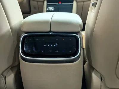 AITO 问界 AITO M7