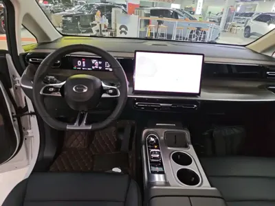 GAC Motor 传祺E8 PHEV