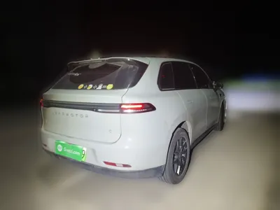 Leapmotor C10