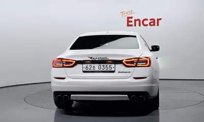 Maserati Quattroporte