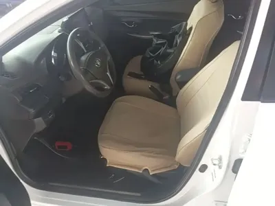 Toyota Yaris L