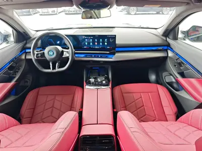 BMW i5