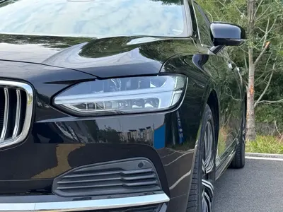 Volvo S90 PHEV