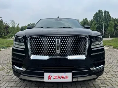 Lincoln Navigator