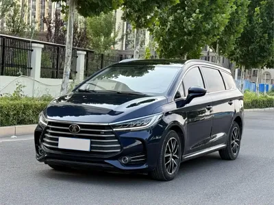 BYD MAX