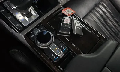 Genesis EQ900