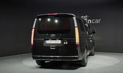 Hyundai Staria