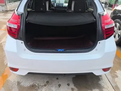 Toyota Yaris L