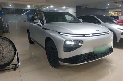 Xpeng G9