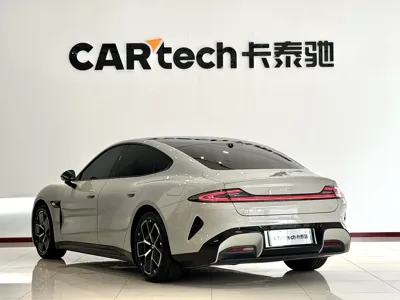 Xiaomi SU7