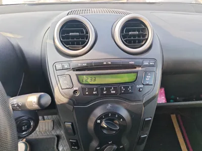 BYD F0