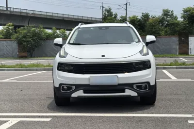 Lynk & Co 01