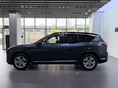 Nio ES8