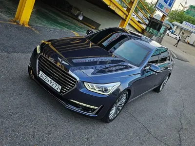 Genesis EQ900