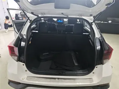 Toyota Yaris L