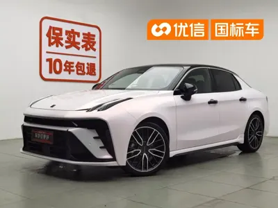 Lynk & Co 03
