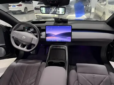 Nio ET5