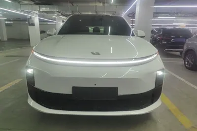 Li Auto L6