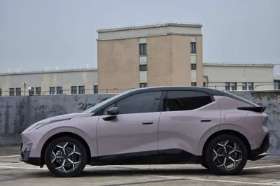 Lynk & Co Z20