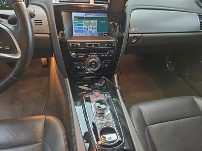 Jaguar XKR