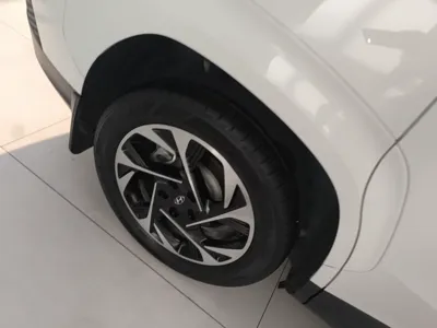 Hyundai Custo