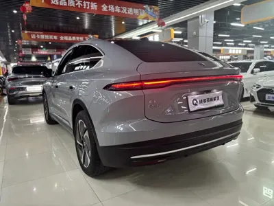 Nio EC6