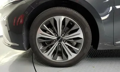 Kia K8