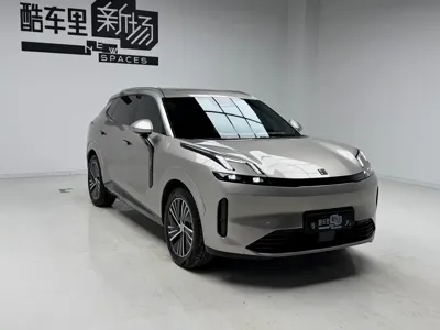 Lynk & Co 08 EM-P