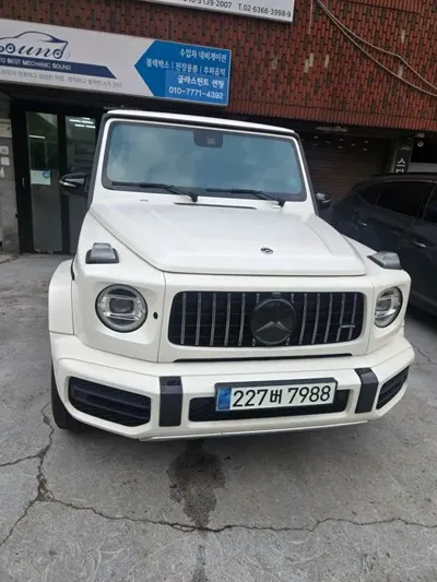 Mercedes-Benz G-Class