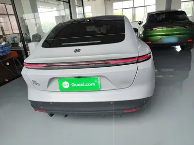 Nio ET5