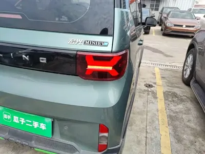 Wuling MINIEV