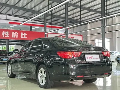 Toyota Reiz