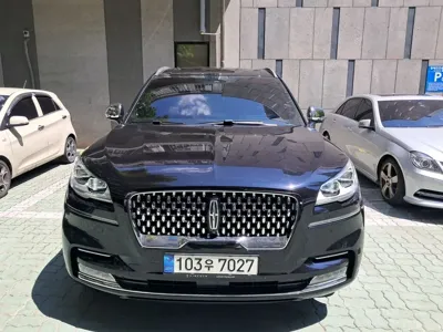 Lincoln Aviator
