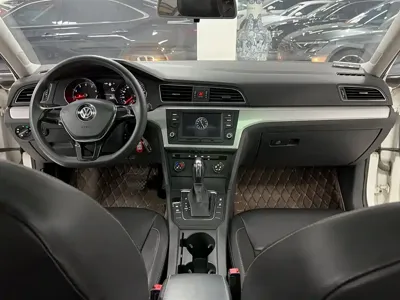Volkswagen Lamando