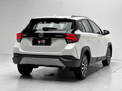 Toyota Yaris L