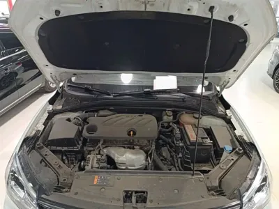 Roewe i5