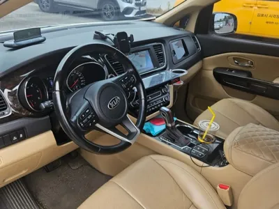 Kia Canival