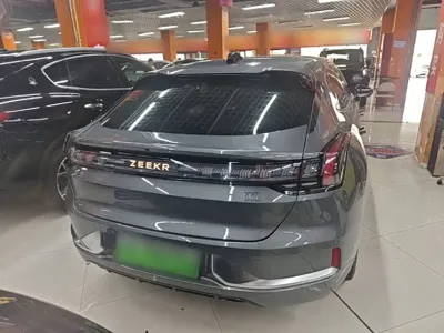 Zeekr 001