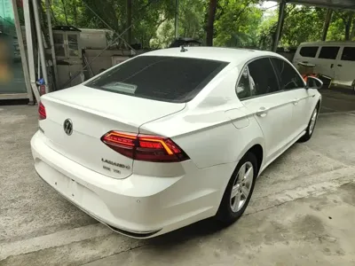 Volkswagen Lamando