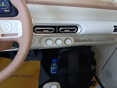 Wuling MINIEV