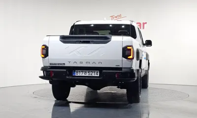 Kia Tasman