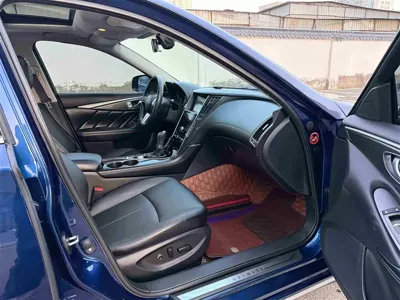 Infiniti Q50L