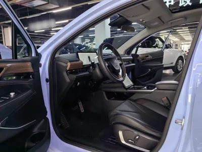 Xpeng P5