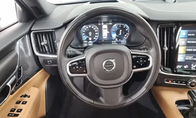 Volvo V90