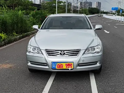 Toyota Reiz