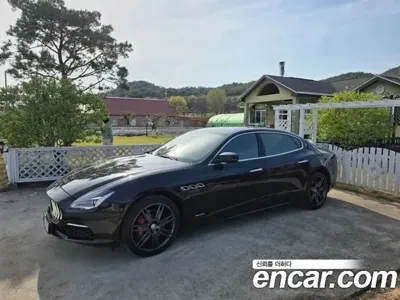 Maserati Quattroporte