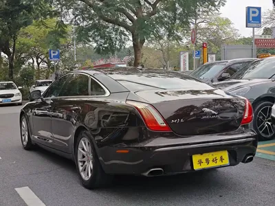 Jaguar XJ